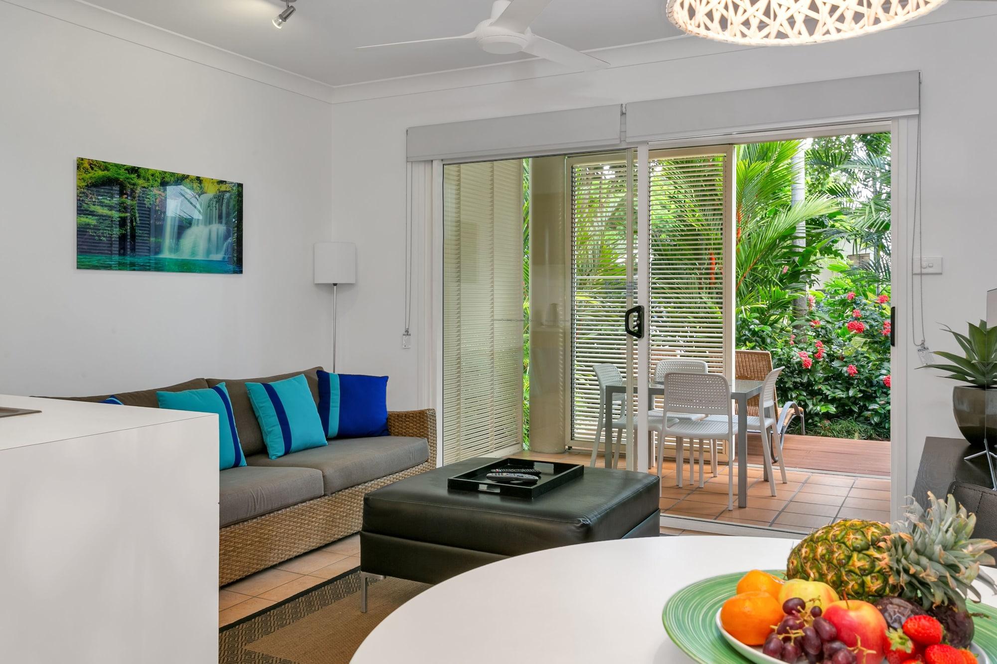 Port Douglas Apartments - Adults Only Oasis Exterior photo