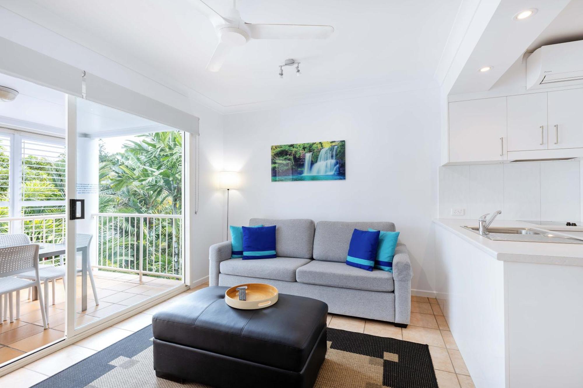 Port Douglas Apartments - Adults Only Oasis Exterior photo